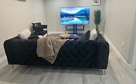 Luxury Private Suite With Separate Entrance